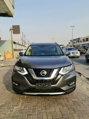 2019 نيسان روج SV
