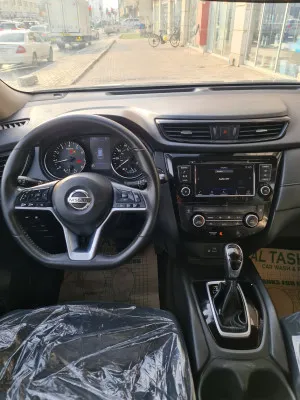 2019 نيسان روج SV