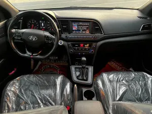 2018 هيونداي النترا Limited