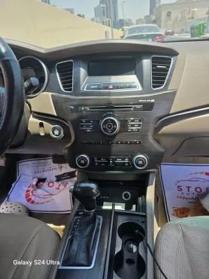 2012 كيا كادنزا Technology