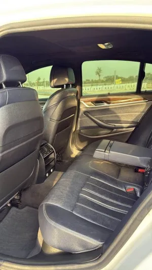 2018 BMW 5-Series 530i