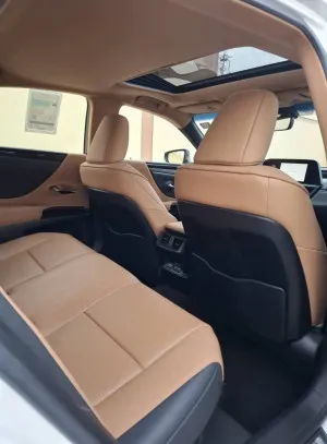 2023 لكزس ES - اي اس ES300h