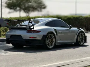 2018 بورش جي تي ٢ ار اس