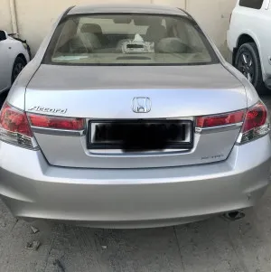 2011 هوندا أكورد LX