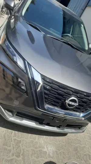 2023 نيسان روج SL
