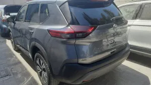 2023 نيسان روج SL