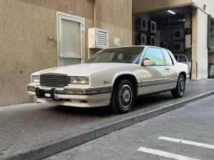 1990 كاديلاك الدورادو