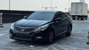 2012 هيونداي أزيرا GL