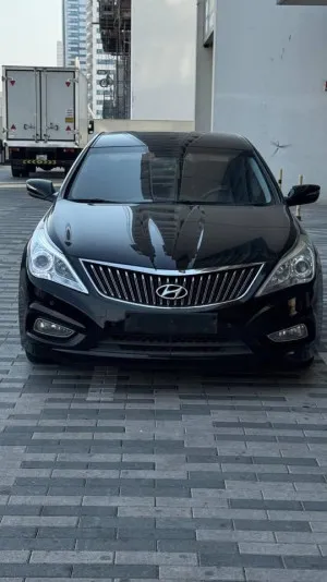 2012 هيونداي أزيرا GL