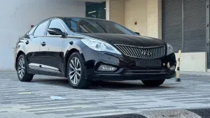 2012 هيونداي أزيرا GL