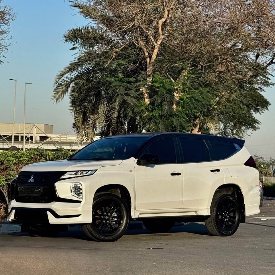 2021 ميتسوبيشي مونتيرو ES