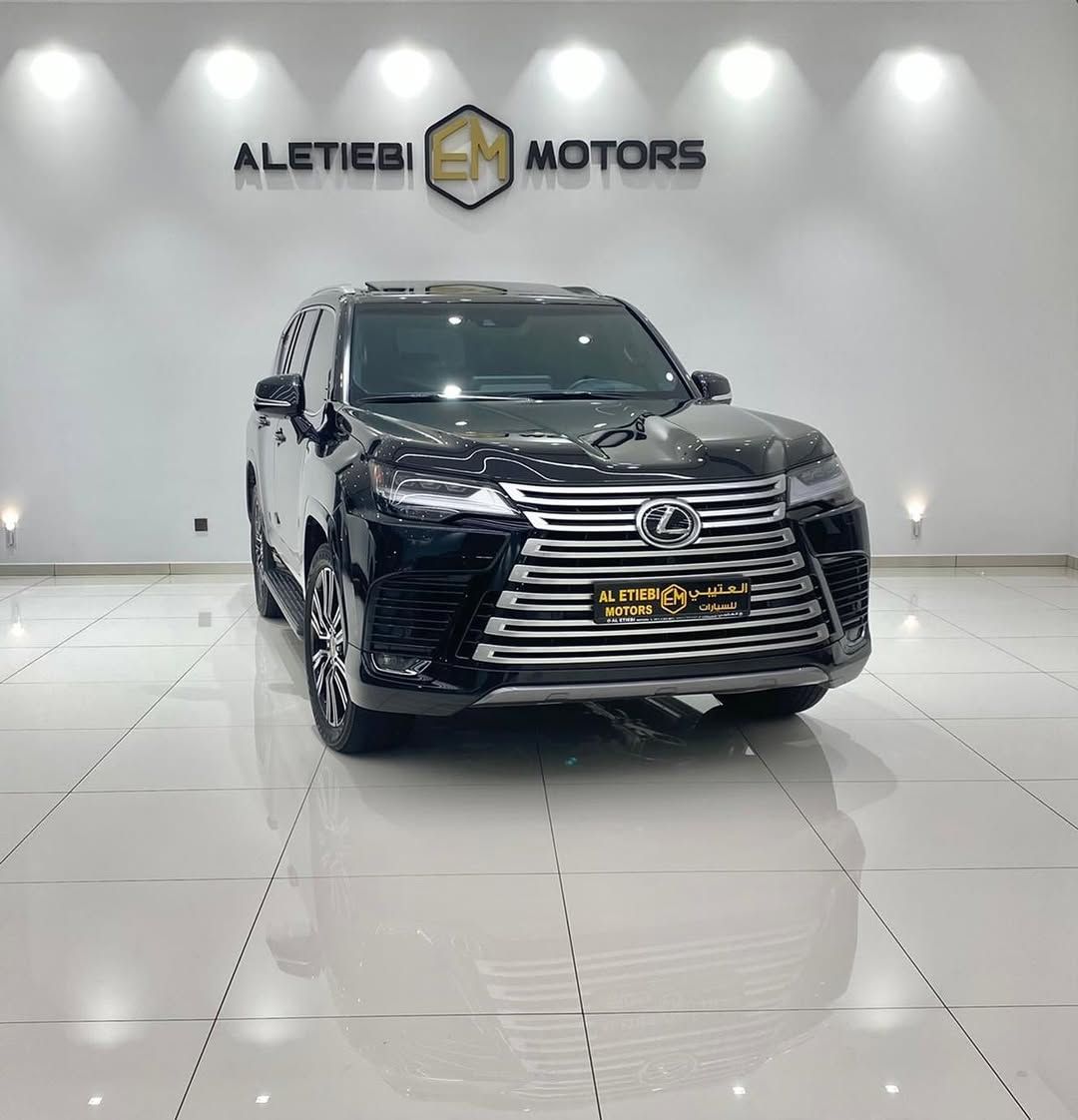 LEXUS LX SIGNATURE GCC MODEL 2023 KM 43,000 WARRANTY AVAILABLE
