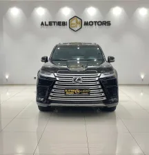 2023 لكزس ال اكس ٦٠٠ Signature