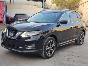 2017 نيسان روج SL