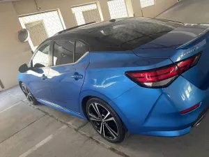 2021 نيسان سنترا Midnight Edition
