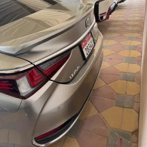 2019 Lexus ES ES300h