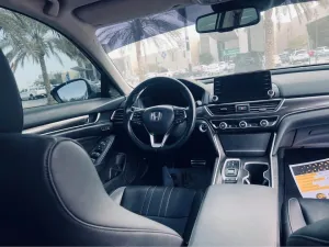 2019 هوندا أكورد EX