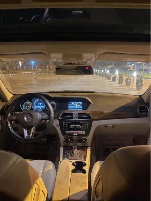 2014 مرسيدس-بنز آلفئة - C C250