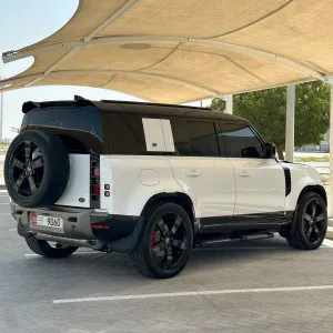 2023 Land Rover Defender 110 SE
