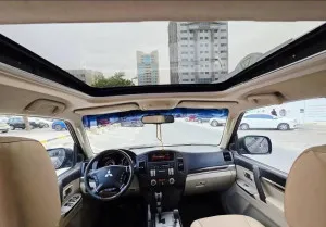 2014 ميتسوبيشي باجيرو GLS
