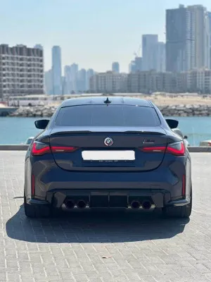 2023 بي أم دابليو ام ٤ Standard