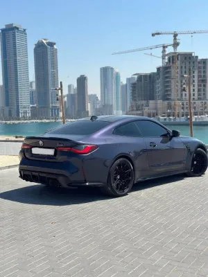 2023 بي أم دابليو ام ٤ Standard