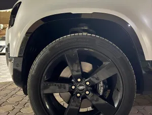 2023 Land Rover Defender 110 X-Dynamic HSE