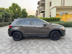 2011 ميتسوبيشي آي أس أكس GLX 4WD