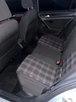 2015 فولجس فاجن جولف GTI