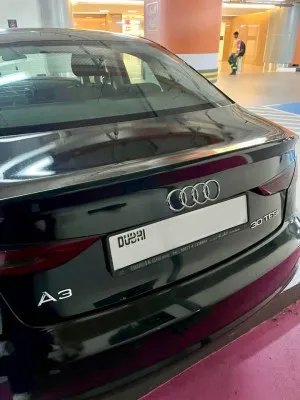 2016 اودي آي ٣ Prestige