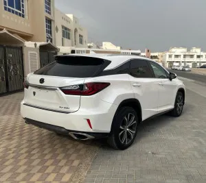 2017 لكزس ار آكس RX 300