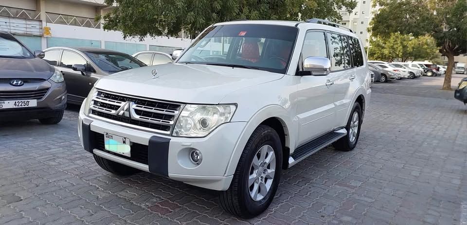 2010 Mitsubishi Pajero Signature Edition
