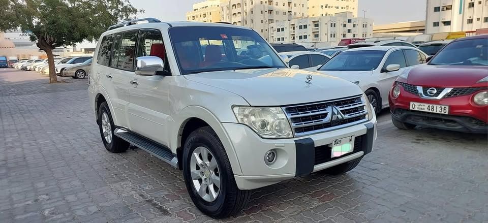 2010 Mitsubishi Pajero Signature Edition