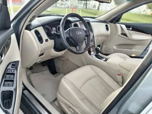 2017 Infiniti QX50 Esseential