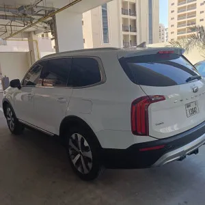 2021 كيا تيلورايد EX
