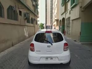 2015 نيسان ميكرا SV