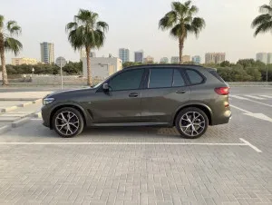 2022 بي أم دابليو اكس - 5 sDrive20i