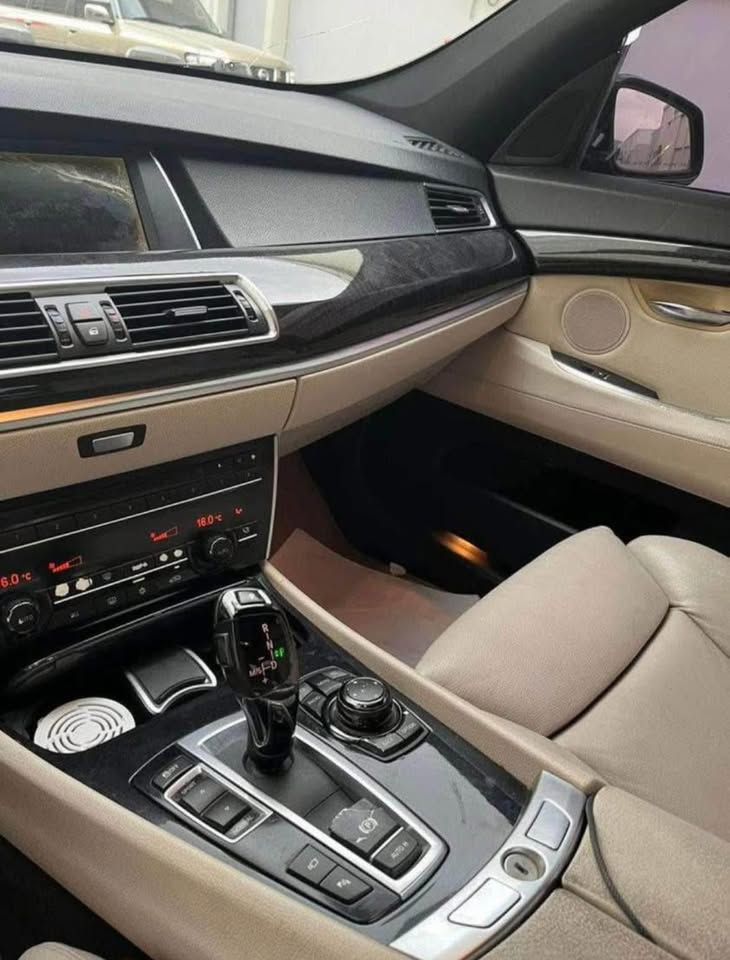 2011 بي أم دابليو الفئة - 5 540i