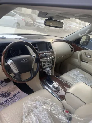 2018 Infiniti QX80 Premium select