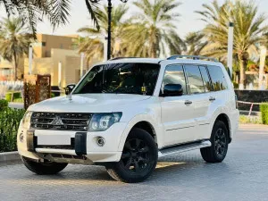 2011 ميتسوبيشي باجيرو GLS