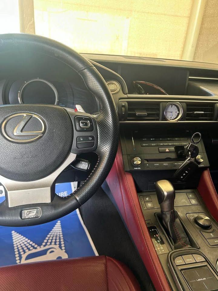 2015 لكزس RC- ار سي RC 300 F Sport