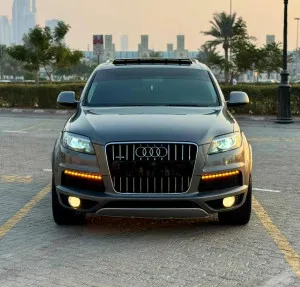 2013 اودي كيو٧ Prestige