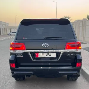 2021 Toyota Land Cruiser VXR