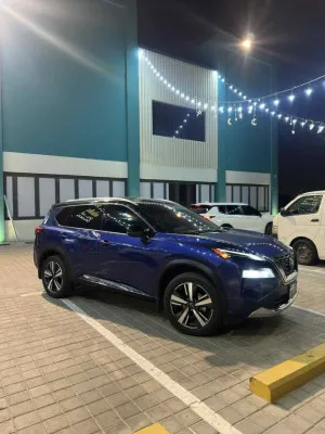 2023 نيسان روج Platinum