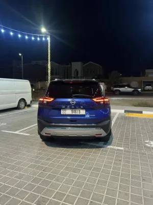 2023 نيسان روج Platinum