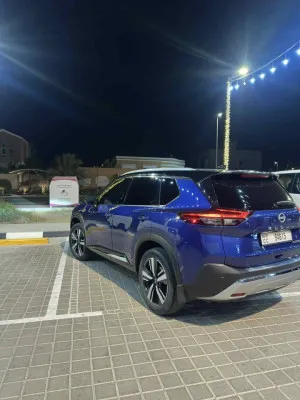2023 نيسان روج Platinum
