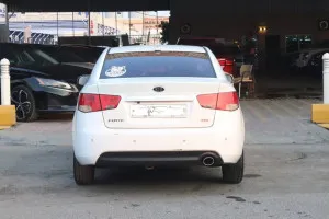 2011 كيا فورتي GT