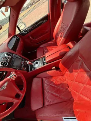 2010 بنتلي فلاينج سبير V8