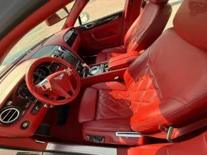 2010 بنتلي فلاينج سبير V8