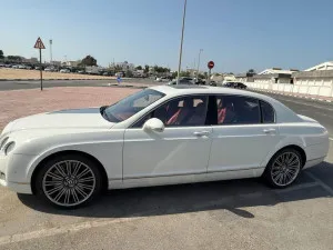 2010 بنتلي فلاينج سبير V8